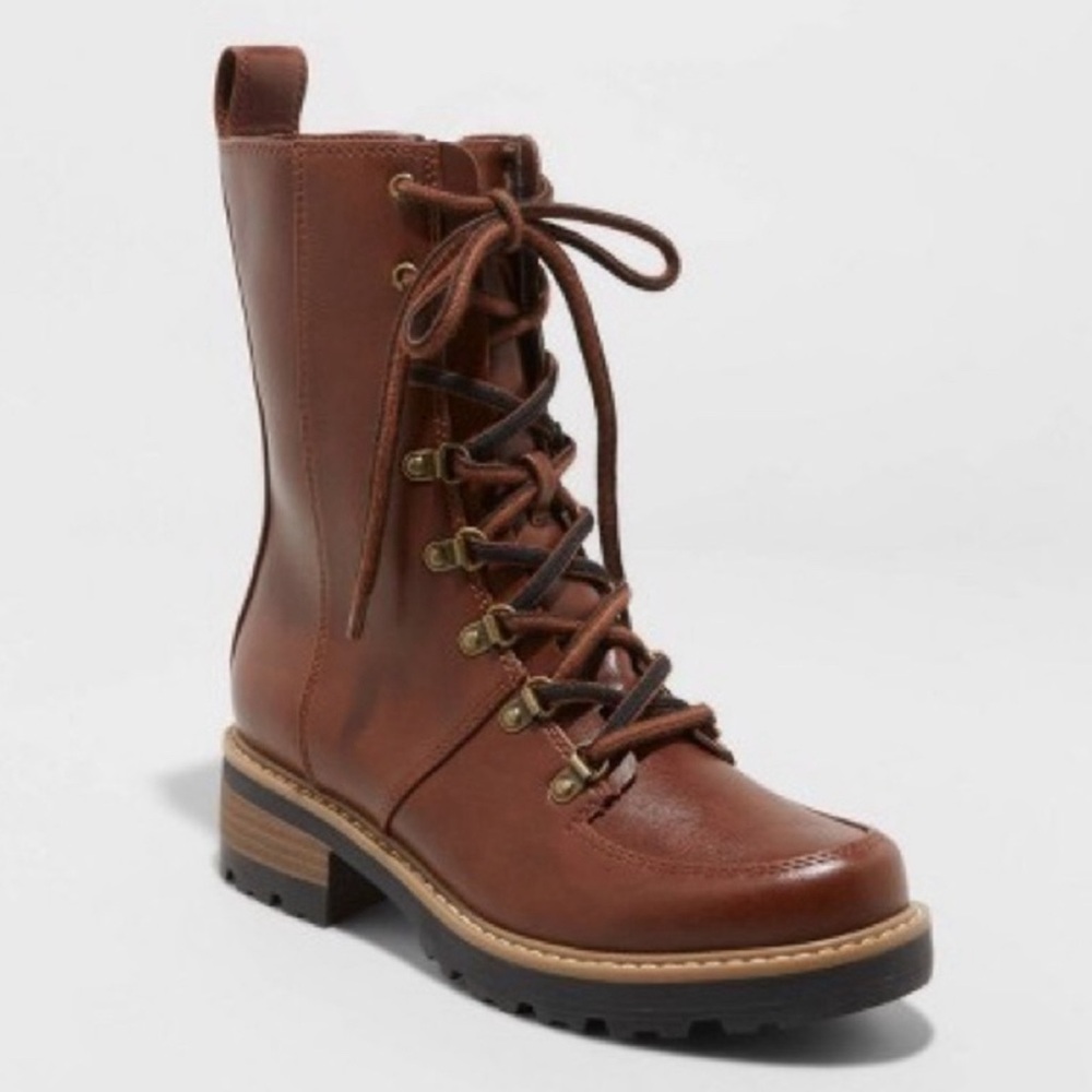 Universal Thread Women’s Lace Up Boots